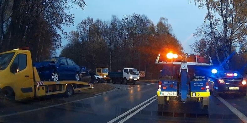 Wypadek 4 samochodów w Świerklańcu