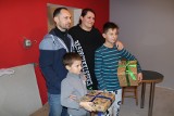 Ciepły, bezpieczny dom dla jedynego takiego chłopca w Polsce. Można pomóc Mikołajowi 