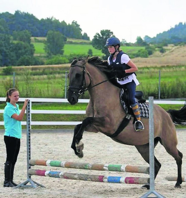 Największą pasją Natalii Gajdy z Jeleniej Góry jest jeździectwo. Dzięki Fundacji Mam Marzenie dziewczynka dostanie konia