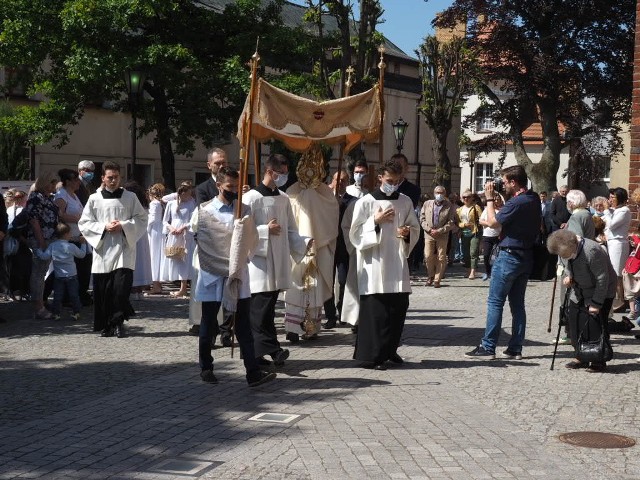 W kilku parafiach w Koszalinie zostały zorganizowane uroczyste procesje.