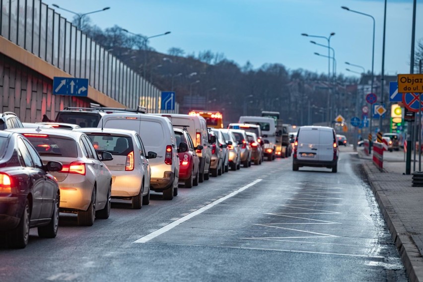 Kraków. Wielkie korki na ulicy Klimeckiego. Kierowcy narzekają [ZDJĘCIA]