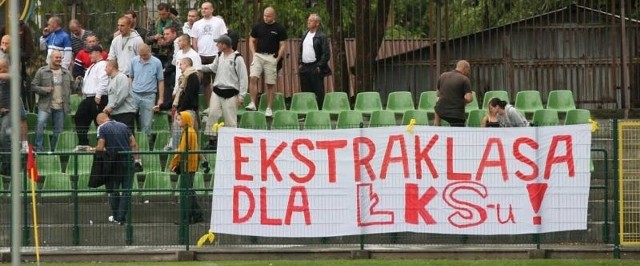 Kibice Klubu Sportowego Siarka stanęli w czerwcu tego roku w obronie Łódzkiego Klubu Sportowego, któremu PZPN zabrał licencję na grę w ekstraklasie.