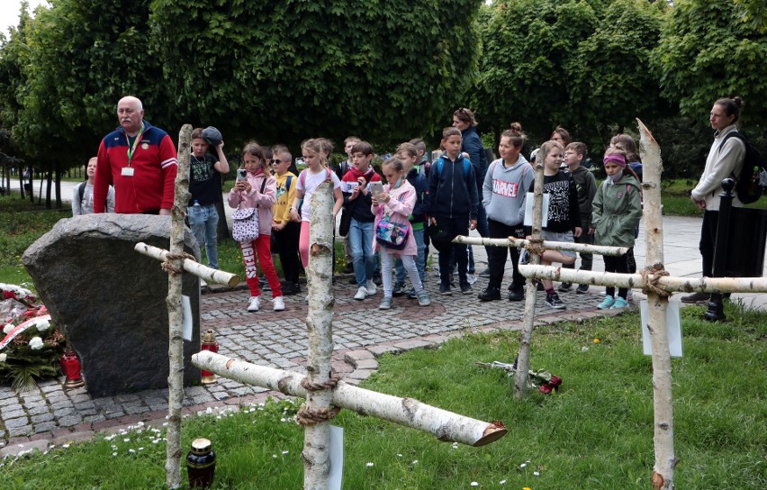 Wycieczkę po starówce Grudziądza swoim uczniom zorganizowała...