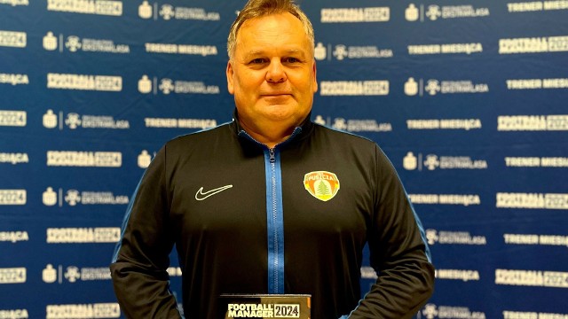 Tomasz Tułacz, trener Puszczy Niepołomice, został doceniony przez Ekstraklasę
