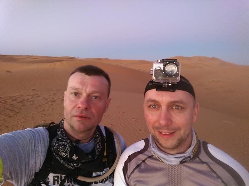 Wojciech Górecki ze Stąporkowa ukończył Runmageddon Sahara