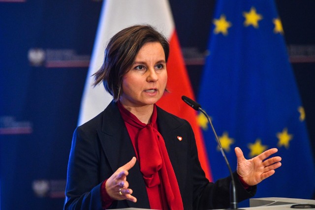 Urszula Zielińska pytana o to, czy Polacy nie mają się czego bać, jeśli chodzi o ceny energii, powiedziała, że „jeśli ustawa zostanie przyjęta i prezydent podpisze ją na czas, to możemy się czuć bezpieczni”.