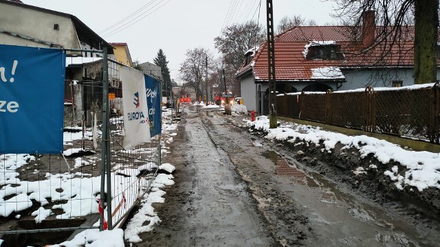 Tak wygląda dziś ulica Kilińskiego w Czeladzi Zobacz kolejne zdjęcia/plansze. Przesuwaj zdjęcia w prawo naciśnij strzałkę lub przycisk NASTĘPNE