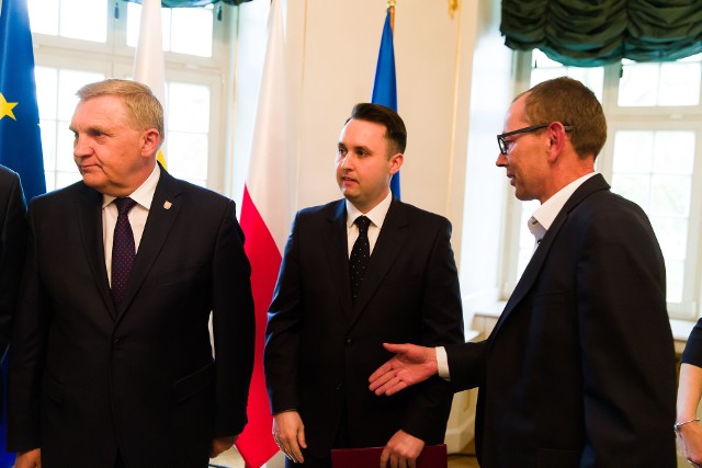 Przemysław Tuchliński (po prawej) to nowy zastępca Prezydenta Miasta Białegostoku