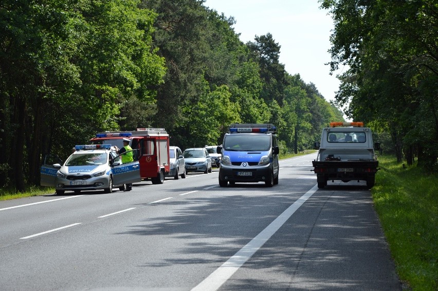Wypadek koło Szczercowa. Jedna osoba zginęła w zderzeniu na DK 74