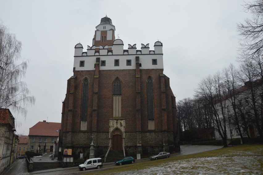Kościół arafialny w Paczkowie