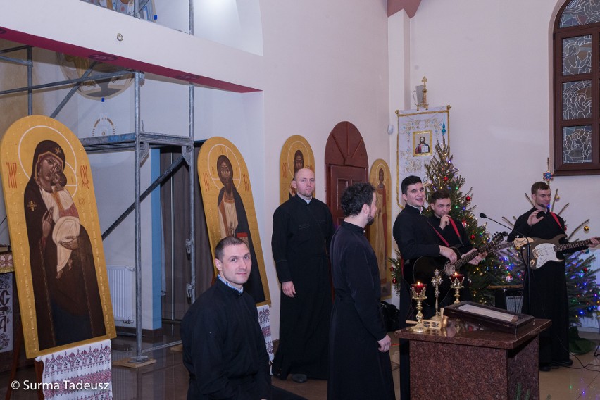 To nie była mafia, ale klerycy z Kijowa. Seminaryjny zespół MetaNoja wystąpił w cerkwi greckokatolickiej w Stargardzie [ZDJĘCIA, WIDEO]