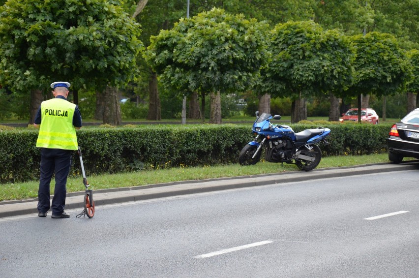 Wypadek na al. Armii Krajowej. Zderzyły się dwa motocykle. Duże korki w okolicy (ZDJĘCIA)