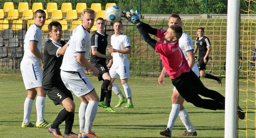 Czarni Połaniec 6:0 wygrali z GKS Nowiny. Było to ciekawe...