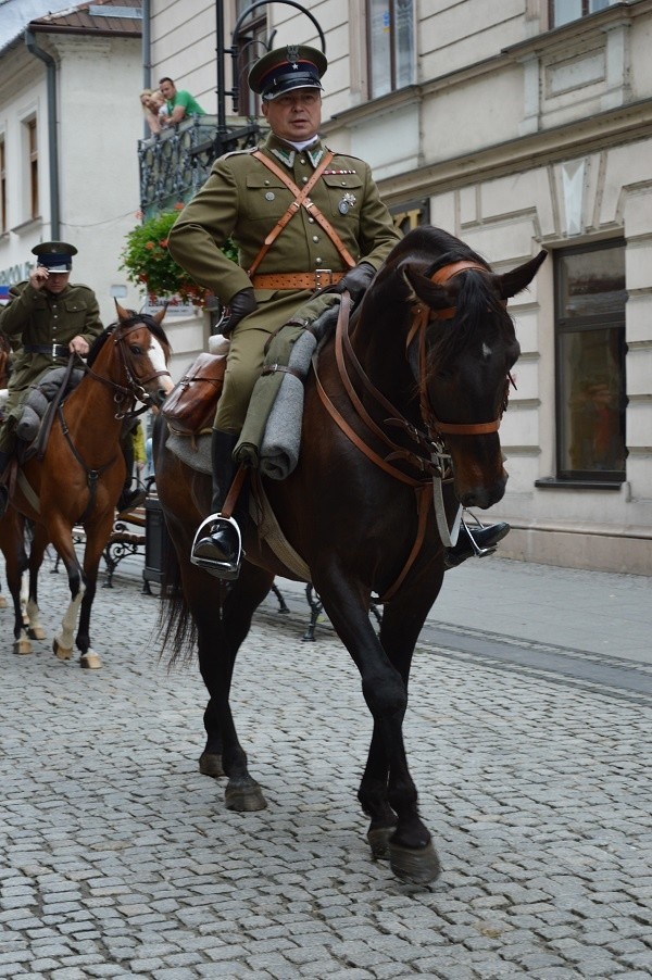 Sądecki rynek opanowali myśliwi z całej Polski [WIDEO]