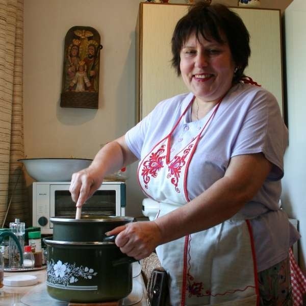 Profesor Teresa Smolińska poleca internautom nto.pl zupy kremy z grzankami.