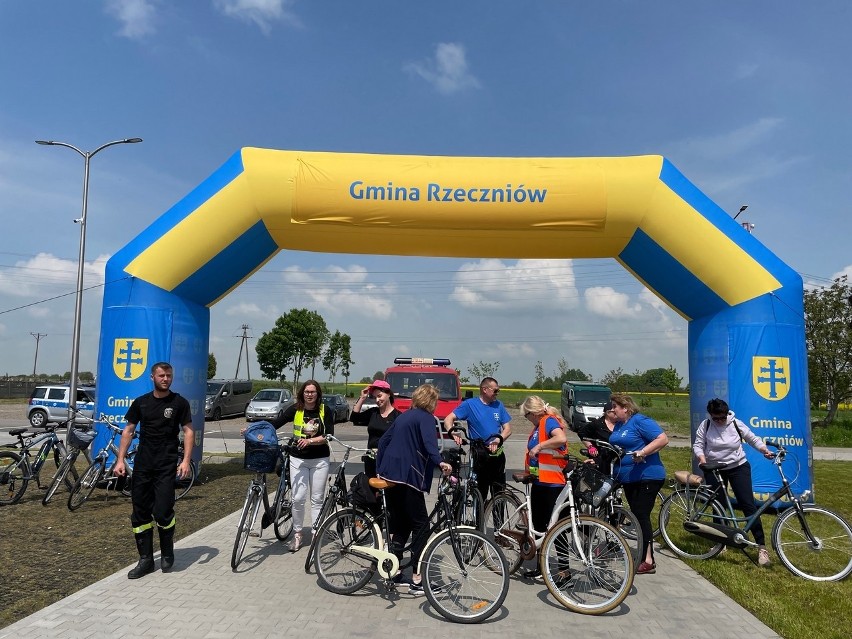 Jubileuszowy rajd rowerowy "Ty i Ja. Rowery dwa" w gminie Rzeczniów. Rekordowa liczba uczestników. Zobacz zdjęcia