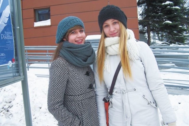 Marysia Zielińska (z lewej) i Paulina Zagraba przystąpią do matury w 2015 roku już w nowej formie. Na egzaminie ustnym z j. polskiego będą losować zestawy pytań. &#8211; Na pewno będzie trudniej &#8211; przyznają ełczanki.