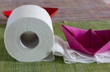 Wielorazowy papier toaletowy – co to jest, ile kosztuje i czy warto go używać? Poznaj jego zalety i wady
