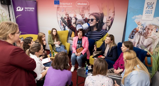 By lepiej wdrożyć się do przedsięwzięcia, Elżbieta Franiczek z Wydziału Rozwoju Urzędu Miasta Racibórz oraz Magdalena Wieder z Miejskiej i Powiatowej Biblioteki Publicznej uczestniczyły w "Europe Goes Local & Democracy Reloading workshops" w Lublinie
