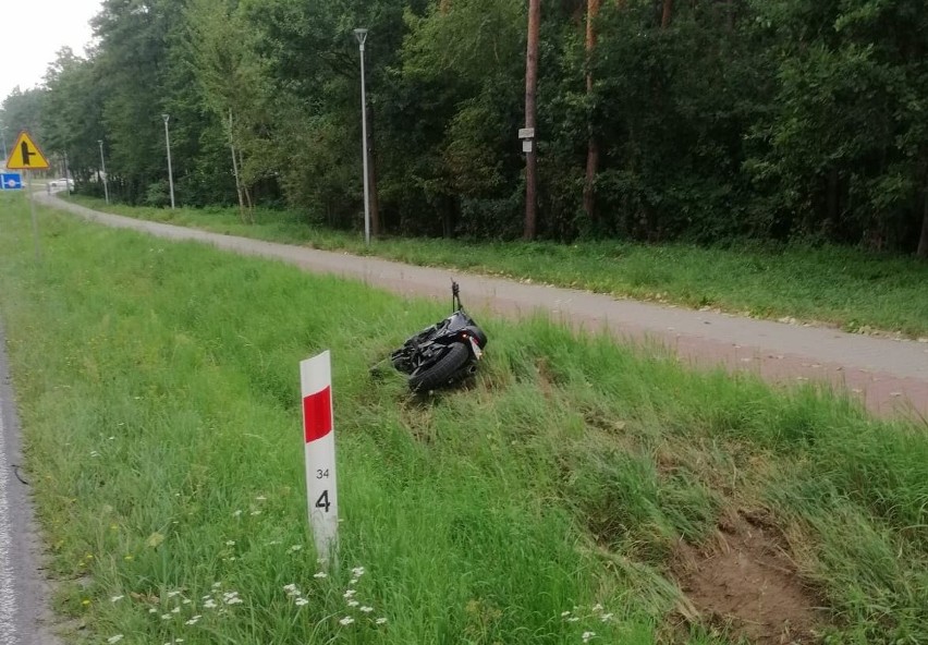 Dramatyczny potrącenie pieszego przez motocykl w Staszowie. Jedna osoba nie żyje, druga w stanie ciężkim!