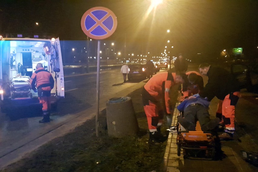 Wypadek na Rokicińskiej w Łodzi. Trzy osoby ranne w...