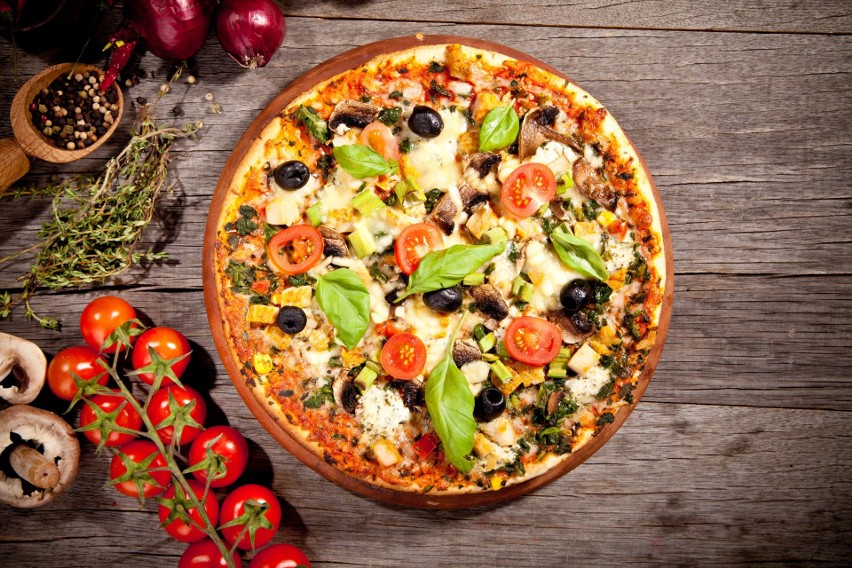 Pizza na cienkim cieście to mniej kalorii...