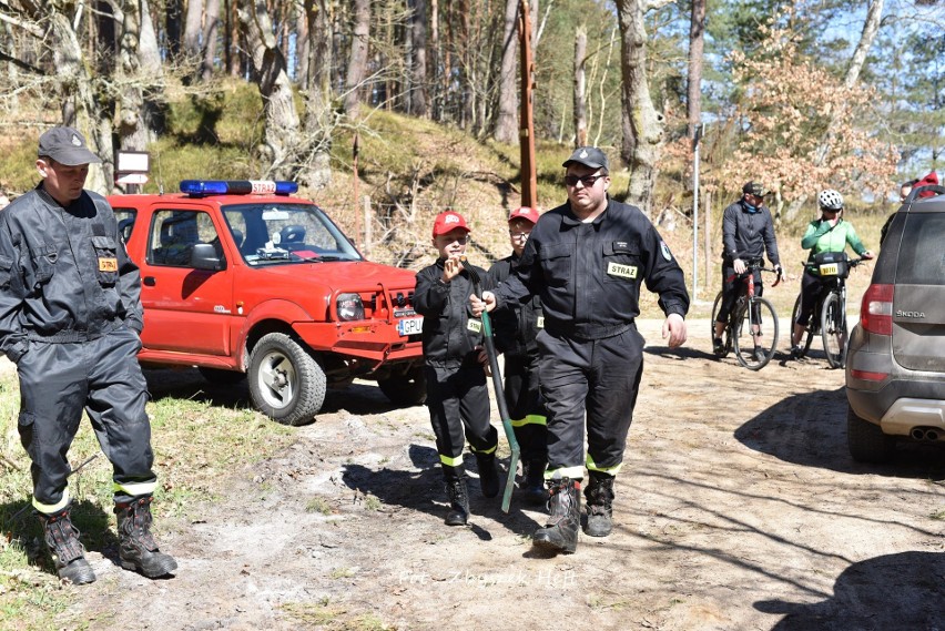 W gminie Krokowa spotkali się strażacy i ochotnicy (od...