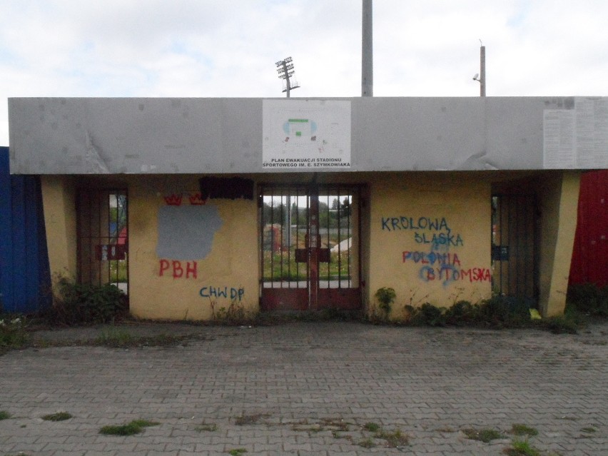 Stadion Polonii Bytom nie wygląda najlepiej [ZDJĘCIA]