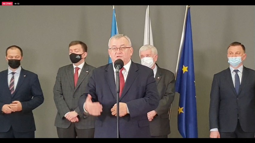 W środę (02.02) Andrzej Adamczyk, minister infrastruktury, i...