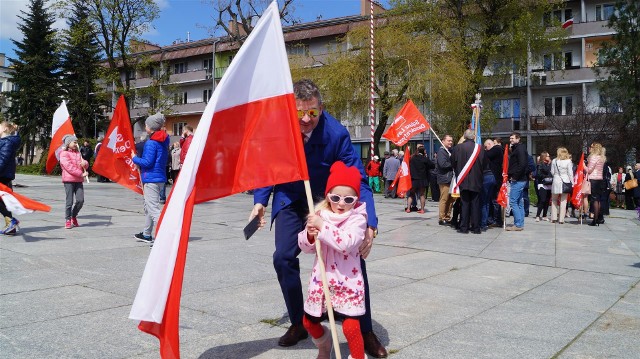 Święto Pracy w Częstochowie. Lewica spotkała sie na Placu Pamięci Narodowej