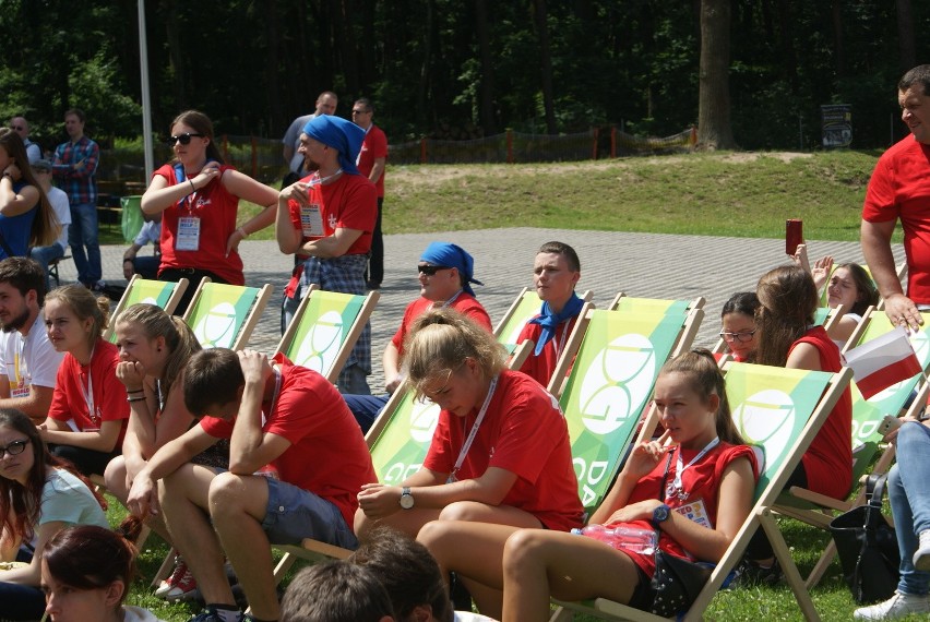 Goście z Włoch i Czech bawią się w Centrum Sportów Letnich...