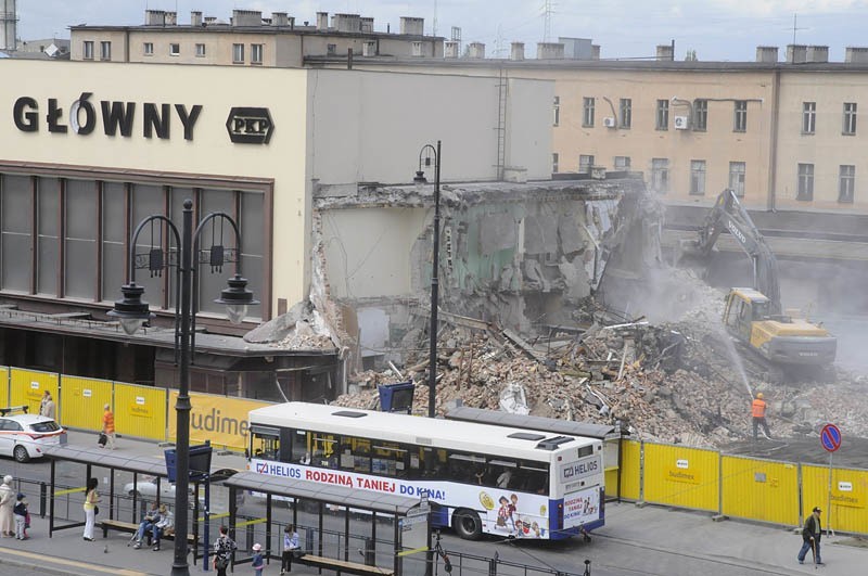 Trwa wyburzanie dworca PKP w Bydgoszczy [zdjęcia]