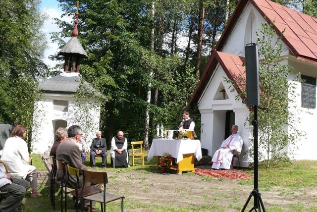   Msza św. będzie odprawiona przy śródleśnych kapliczkach Św. Jacka