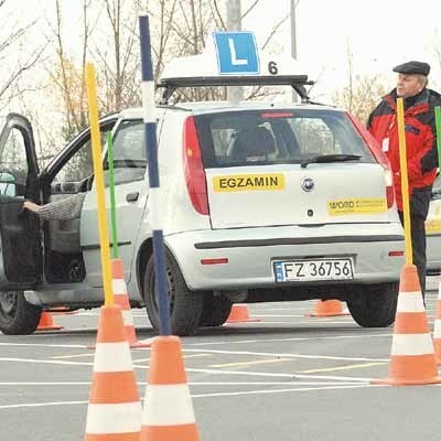 Wydaje się, że zadania na placu egzaminacyjnym są bardzo proste. Jednak to właśnie ,,plac&#8217;&#8217; oblewa średnio co trzeci zdający.