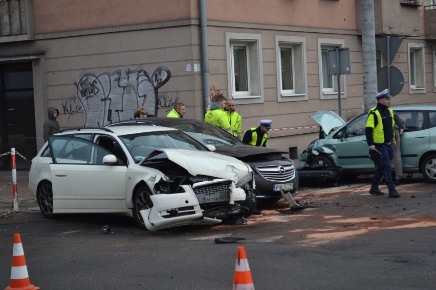 Wypadek na skrzyżowaniu ulic Śląskiej i Focha w Częstochowie