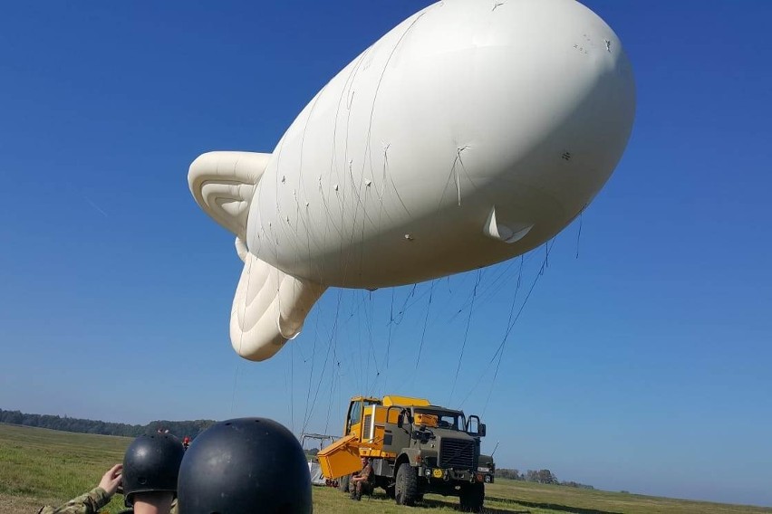 Krakowski desant skacze z... balonów! Tak wygląda szkolenie w Belgii [ZDJĘCIA]