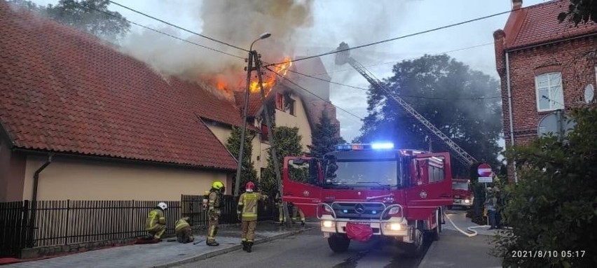 Zbiórka pieniędzy na odbudowę plebanii po pożarze w Nowym Stawie