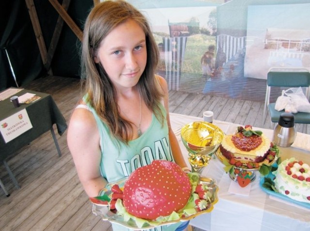 Ewelina Gabrel z Krukowszczyzny ma zaledwie 15 lat, a już dała się poznać jako doskonała gospodyni. Jej ciasto wygrało konkurs podczas Dni Truskawki.
