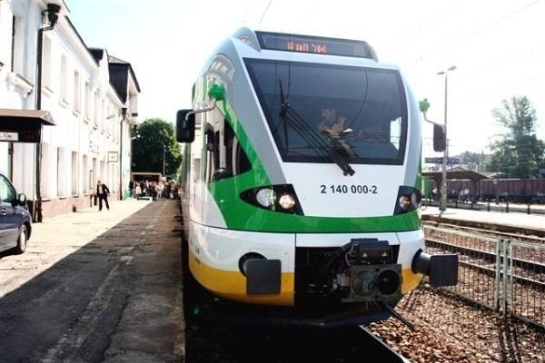 Pociągi Flirt produkowane w zakładzie w Siedlcach już teraz można spotkać na trasach kolejowych województwa.