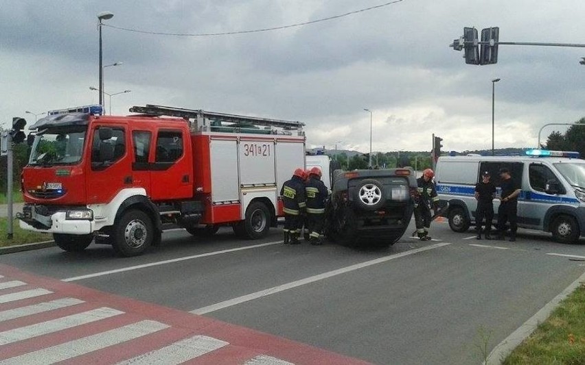 Nowy Sącz. Rondo Solidarności to najbardziej niebezpieczne skrzyżowanie w Polsce. Stanie tam fotoradar [ZDJĘCIA]
