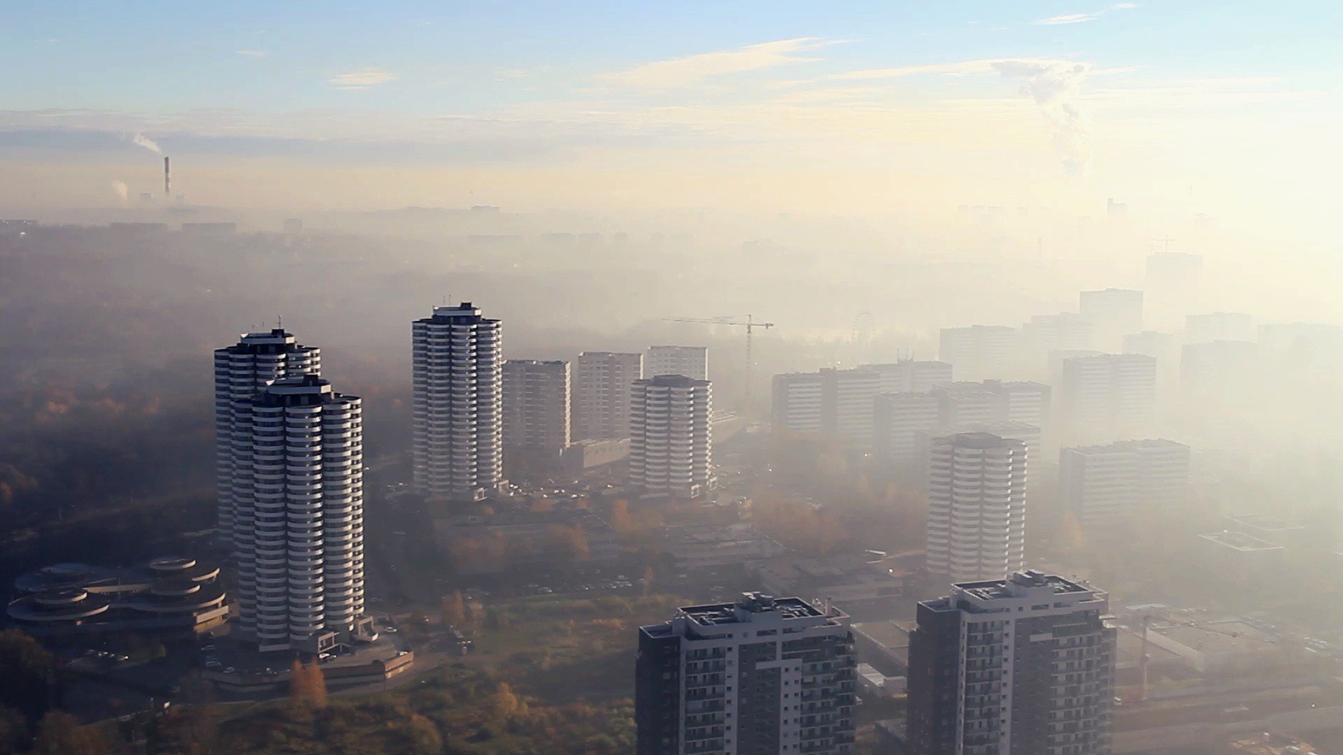 Smog w Katowicach i Chorzowie atakuje ZOBACZ ZDJĘCIA z balonu laboratorium  Uniwersytetu Śląskiego ULKA | Dziennik Zachodni