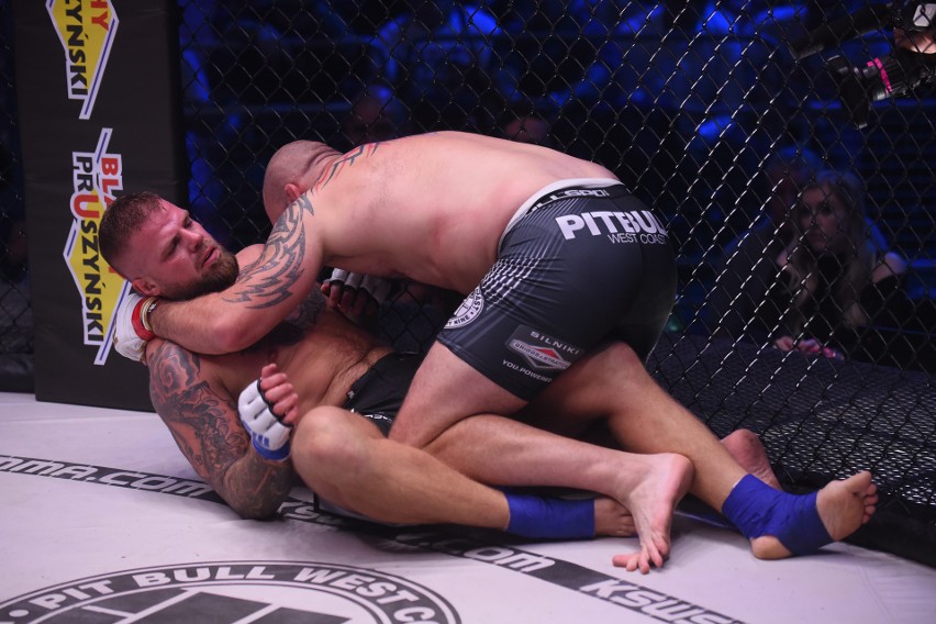 KSW 45. Michał Materla powalczy o pas wagi średniej, tytuł w ciężkiej nie dla Karola Bedorfa