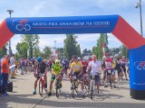 GRAND PRIX AMATORÓW NA SZOSIE "Rowerem przez Polskę" ponownie w Brzegu. Rowerzyści licznie stanęli na starcie opolskiej trasy! [ZDJĘCIA]