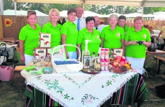 Przedstawiciele gminy Błędów mieli okazję pochwalić się produktami regionalnymi pochodzącymi z powiatu grójeckiego. 