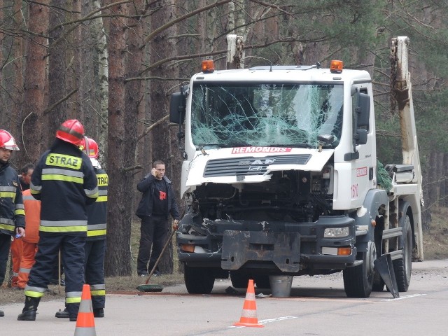 We wtorek po godzinie 14 na ulicy Karsiborskiej w kierunku centrum doszło do kolizji dwóch samochodów firmy Remondis. Trwa ustalanie przyczyn zdarzenia. 