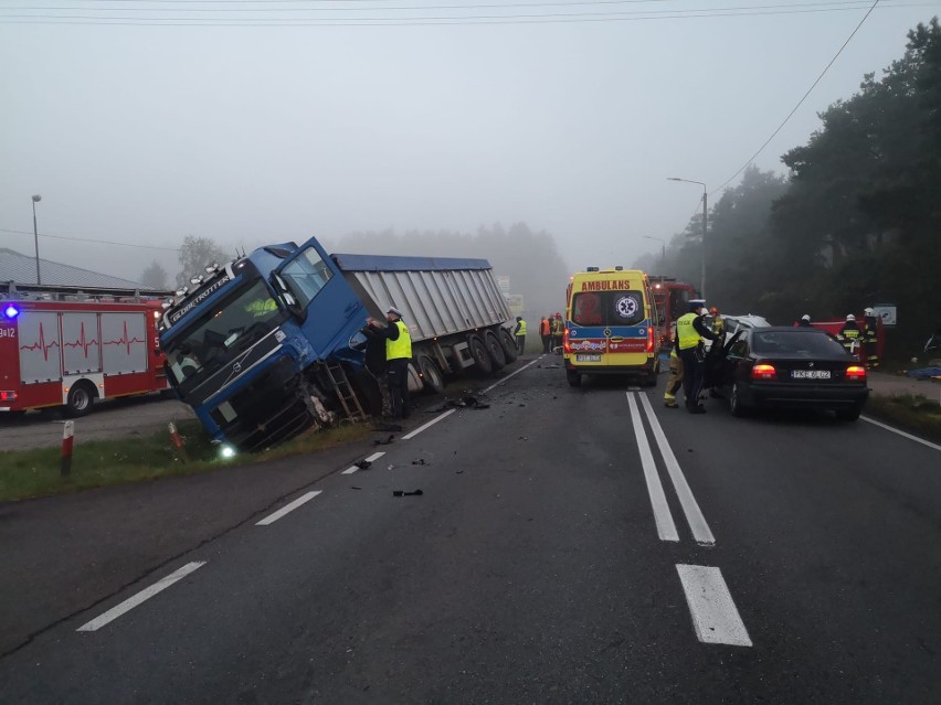 Tragiczny wypadek w Ostrzeszowie. Potężne utrudnienia w...