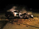Malawicze-Klimówka. Wypadek forda. Mondeo spłonęło, kierowca zniknął (zdjęcia)