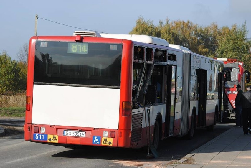 W Czeladzi tir zderzył się z autobusem miejskim [ZDJĘCIA]