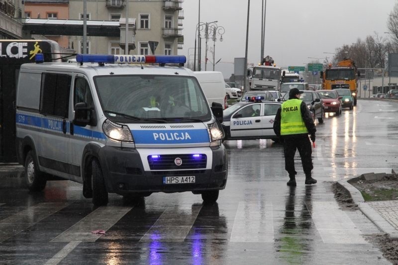 Potrącenie w centrum Kielc. Duże utrudnienia w ruchu (nowe fakty)