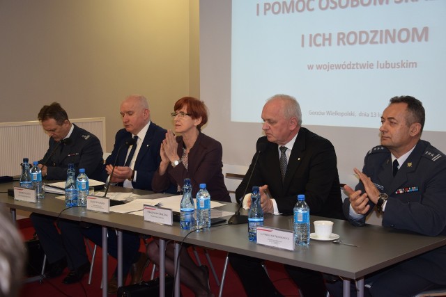 Konferencja nt. readaptacji osób wychodzących po odbyciu długich kar więzienia odbyła się w Lubuskim Urzędzie Wojewódzkim.